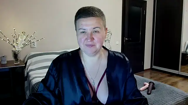 Snapshot of Annet1912 chatting on 09/28/25, 04:23 Annet1912 online show from 09/28/25, 04:23