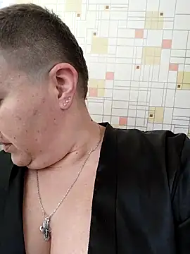 Snapshot of Annet1912 chatting on 11/25/25, 10:04 Annet1912 online show from 11/25/25, 10:04