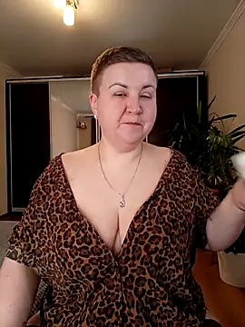 Snapshot of Annet1912 chatting on 04/21/26, 08:42 Annet1912 online show from 04/21/26, 08:42