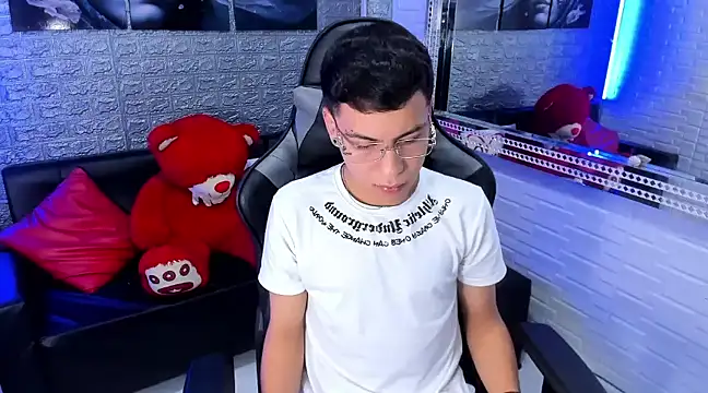 salvadorgomezx online show from 01/14/25, 07:53