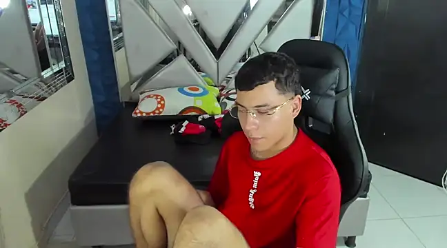 salvadorgomezx online show from 01/25/25, 05:08