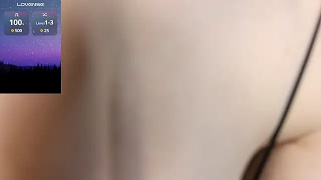 Snapshot of sweet_couple777 chatting on 12/06/24, 10:08 sweet couple777 online show from 12/06/24, 10:08