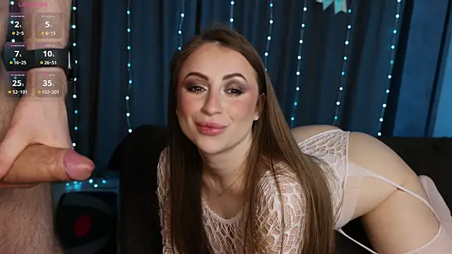 Snapshot of sweet_couple777 chatting on 12/13/24, 09:20 sweet couple777 online show from 12/13/24, 09:20