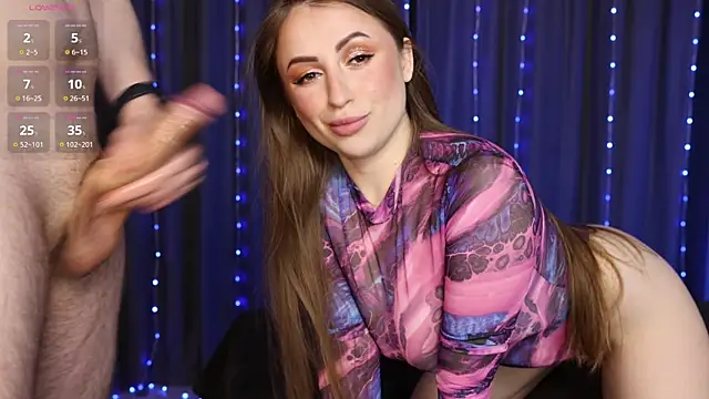 Snapshot of sweet_couple777 chatting on 01/25/25, 10:39 sweet couple777 online show from 01/25/25, 10:39