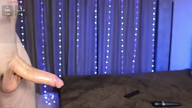 Snapshot of sweet_couple777 chatting on 02/12/25, 06:51 sweet couple777 online show from 02/12/25, 06:51