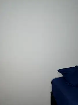 VitoriaFernandes online show from 02/13/25, 03:29