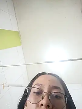 Sophie sweett19 online show from 04/20/26, 12:13