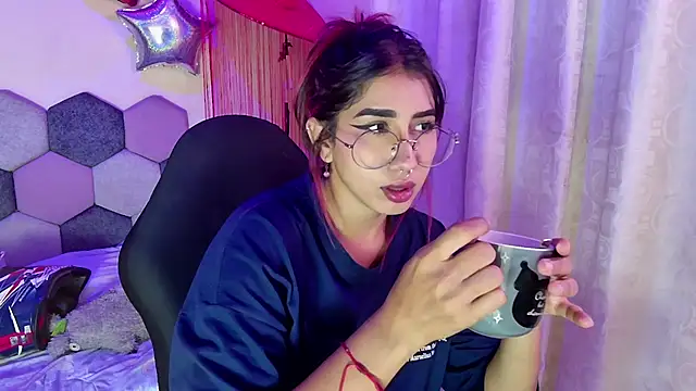 Horny tgn online show from 02/28/26, 05:47