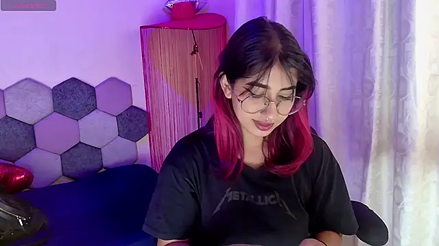 Snapshot of Horny_tgn chatting on 04/23/26, 06:10 Horny tgn online show from 04/23/26, 06:10