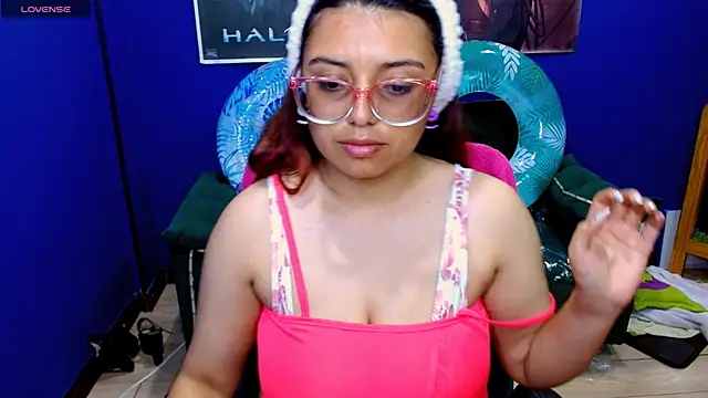 Snapshot of X_CHERRY_XX chatting on 03/17/25, 11:54 X CHERRY XX online show from 03/17/25, 11:54