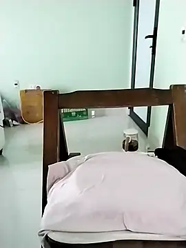 Snapshot of Anna-Cute69 chatting on 12/03/25, 01:24 Anna-Cute69 online show from 12/03/25, 01:24