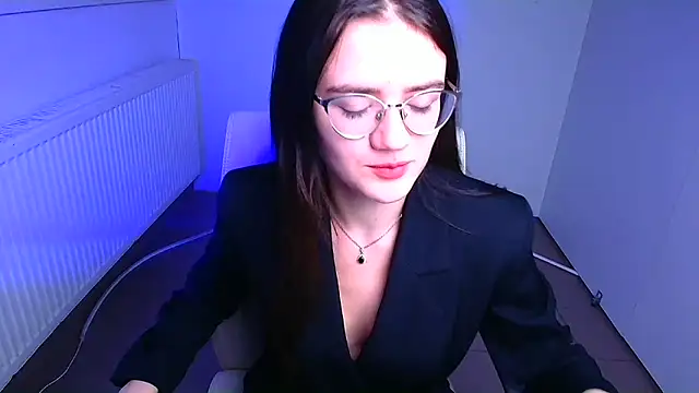 Josephine jo online show from 12/04/24, 06:33