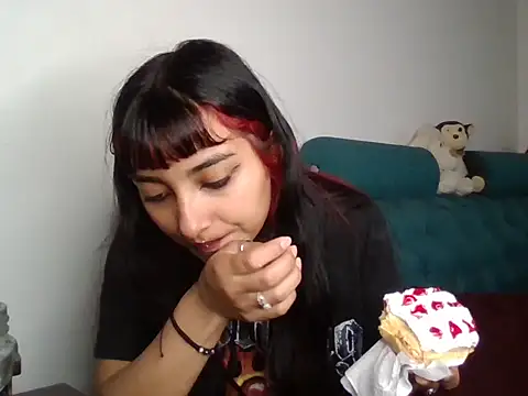 Snapshot of annibaby_88 chatting on 10/12/25, 08:08 annibaby 88 online show from 10/12/25, 08:08