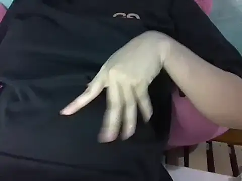 Snapshot of Mine-999 chatting on 10/13/25, 06:57 Mine-999 online show from 10/13/25, 06:57