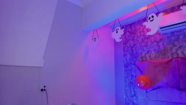 Snapshot of aliccecooper chatting on 10/25/25, 10:56 aliccecooper online show from 10/25/25, 10:56