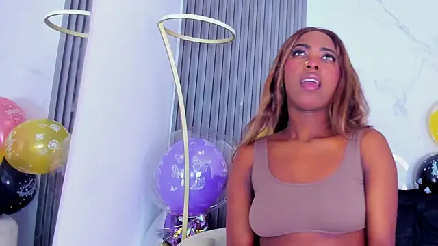 ebonydreams01 online show from 12/22/25, 11:40