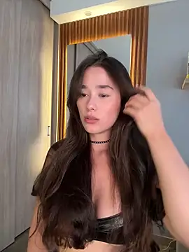 Snapshot of FridaKlein chatting on 12/05/24, 09:39 FridaKlein online show from 12/05/24, 09:39