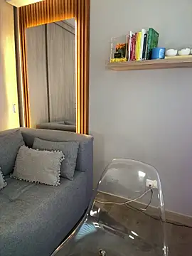 Snapshot of FridaKlein chatting on 01/10/25, 10:46 FridaKlein online show from 01/10/25, 10:46