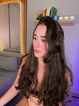 Snapshot of FridaKlein chatting on 01/17/25, 01:04 FridaKlein online show from 01/17/25, 01:04