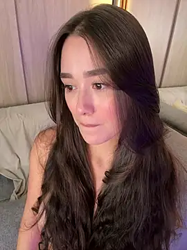 Snapshot of FridaKlein chatting on 02/27/25, 01:05 FridaKlein online show from 02/27/25, 01:05