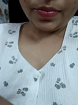Snapshot of Myloveurvi chatting on 07/08/26, 03:05 Myloveurvi online show from 07/08/26, 03:05