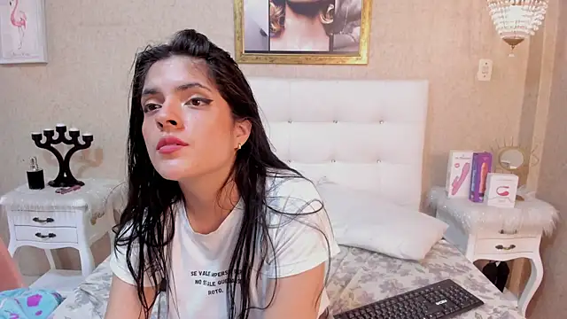 sofiaclauss online show from 12/16/24, 10:18