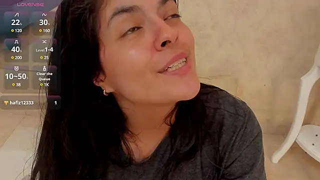 sofiaclauss online show from 02/06/25, 12:16