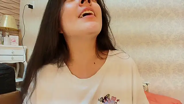 sofiaclauss online show from 09/30/25, 07:46