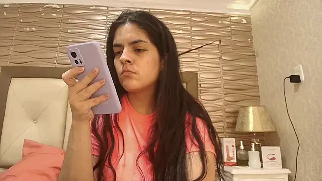 sofiaclauss online show from 10/27/25, 07:51