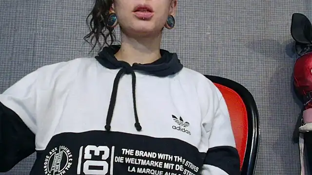 LusstCruella online show from 03/06/25, 06:05