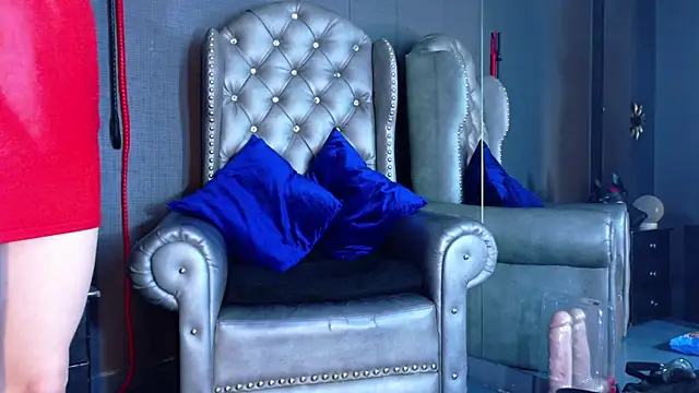 LusstCruella online show from 11/22/25, 02:10