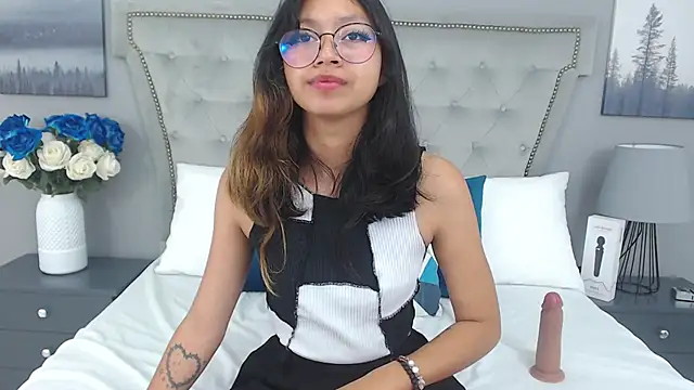 Yommi Winx online show from 01/14/25, 12:54