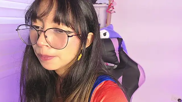 Yommi Winx online show from 11/13/25, 07:57