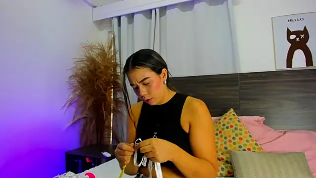 Snapshot of Martina_Miiller chatting on 02/06/25, 12:59 Martina Miiller online show from 02/06/25, 12:59