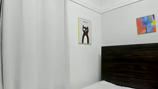 Snapshot of Martina_Miiller chatting on 03/20/25, 12:43 Martina Miiller online show from 03/20/25, 12:43