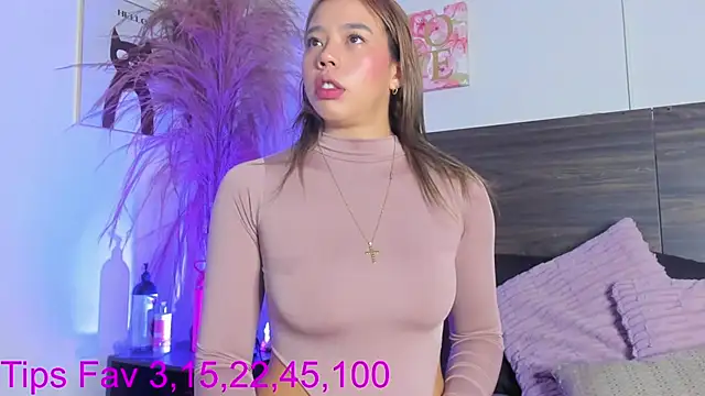 Snapshot of Martina_Miiller chatting on 11/07/25, 12:16 Martina Miiller online show from 11/07/25, 12:16