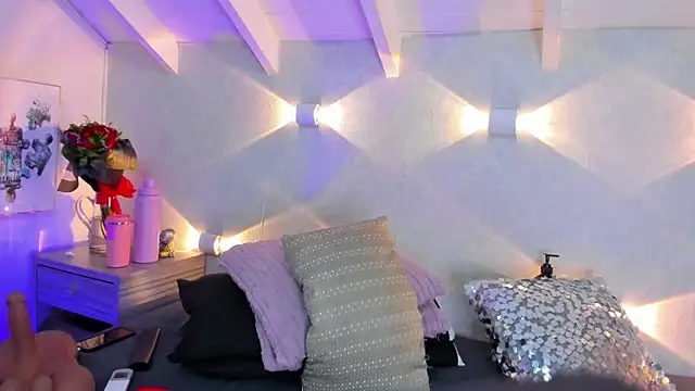 Snapshot of Martina_Miiller chatting on 05/02/26, 12:43 Martina Miiller online show from 05/02/26, 12:43