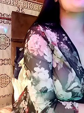 Snapshot of im_here- chatting on 02/05/25, 05:31 im here- online show from 02/05/25, 05:31