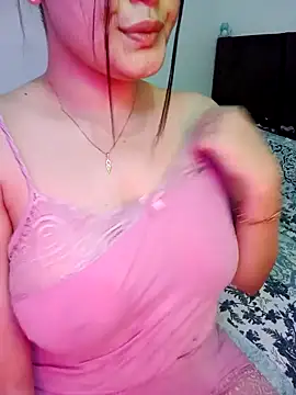 Snapshot of im_here- chatting on 10/18/25, 08:37 im here- online show from 10/18/25, 08:37