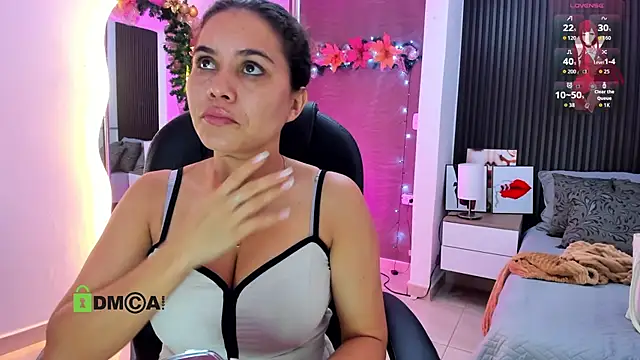 natasha  jackson online show from 12/16/25, 12:10