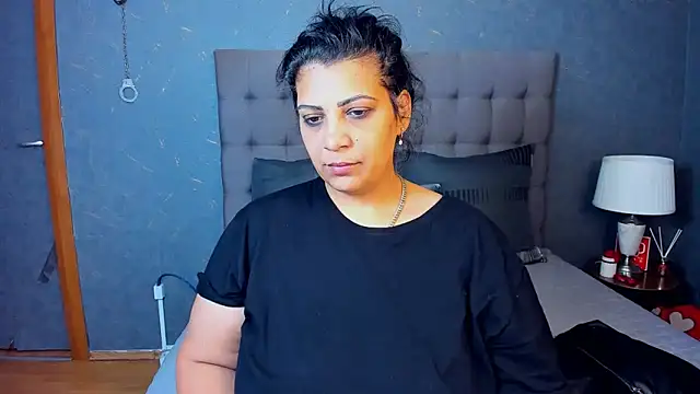 AmyCubes online show from 10/25/25, 03:25