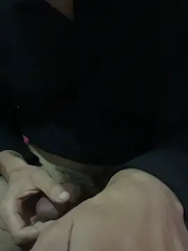 Snapshot of Young_arabe chatting on 01/03/25, 12:22 Young arabe online show from 01/03/25, 12:22