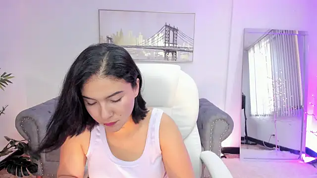 Snapshot of kendaall_jenner_ chatting on 01/15/25, 10:24 kendaall jenner  online show from 01/15/25, 10:24