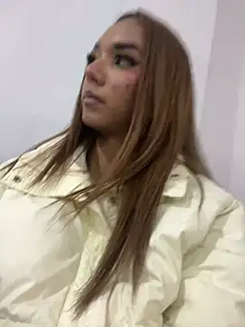 Nikol Rang   online show from 02/19/25, 06:32