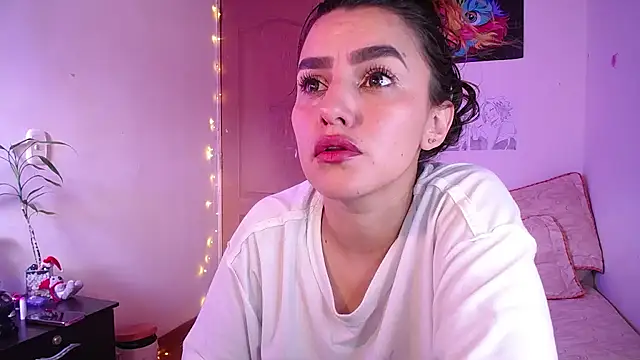 Lu perez online show from 12/17/25, 04:24