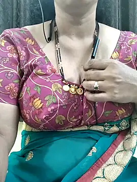 bhuvana555 online show from 11/25/25, 04:40