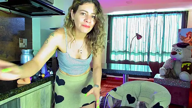 Snapshot of oriana_thomson2 chatting on 01/21/25, 02:26 oriana thomson2 online show from 01/21/25, 02:26