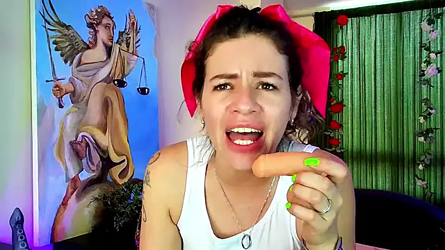 Snapshot of oriana_thomson2 chatting on 02/10/25, 09:58 oriana thomson2 online show from 02/10/25, 09:58