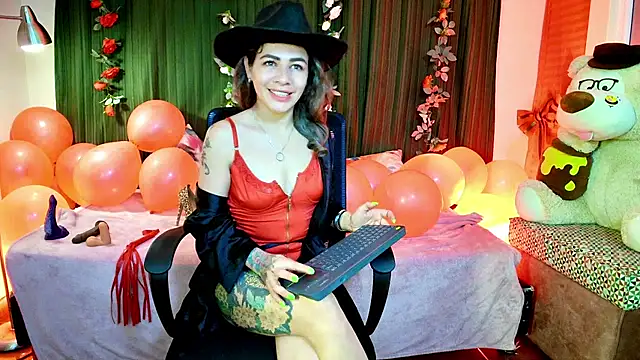 Snapshot of oriana_thomson2 chatting on 02/14/25, 04:04 oriana thomson2 online show from 02/14/25, 04:04