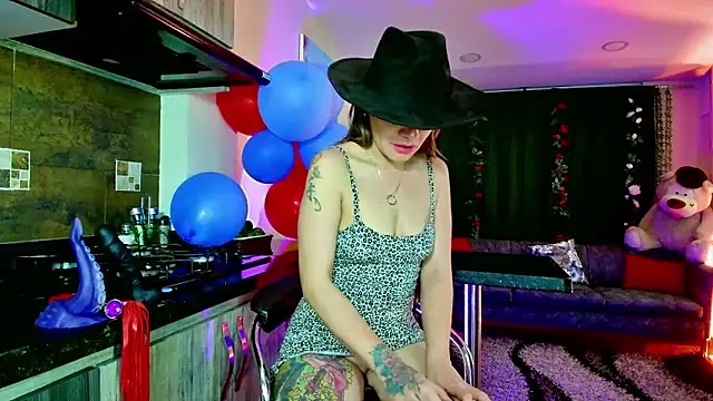 Snapshot of oriana_thomson2 chatting on 03/01/25, 02:15 oriana thomson2 online show from 03/01/25, 02:15